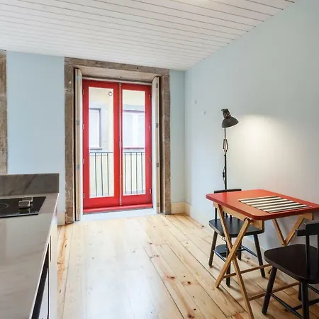 Victoria Apartment *