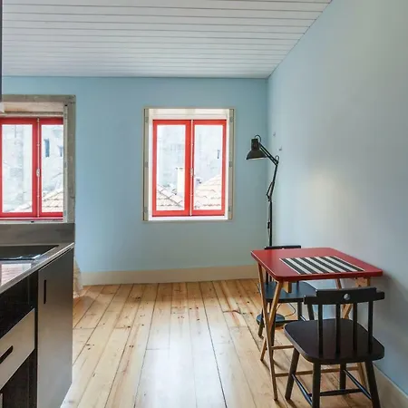 Victoria Apartment